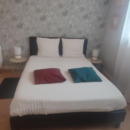 Le Cosy Apartment Виши Екстериор снимка