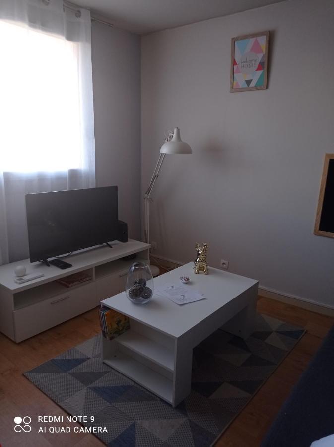 Le Cosy Apartment Виши Екстериор снимка