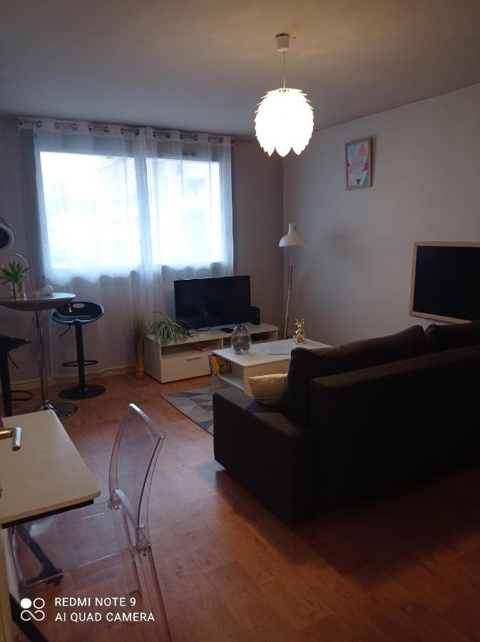 Le Cosy Apartment Виши Екстериор снимка