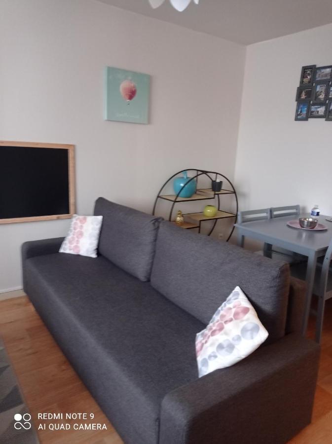 Le Cosy Apartment Виши Екстериор снимка